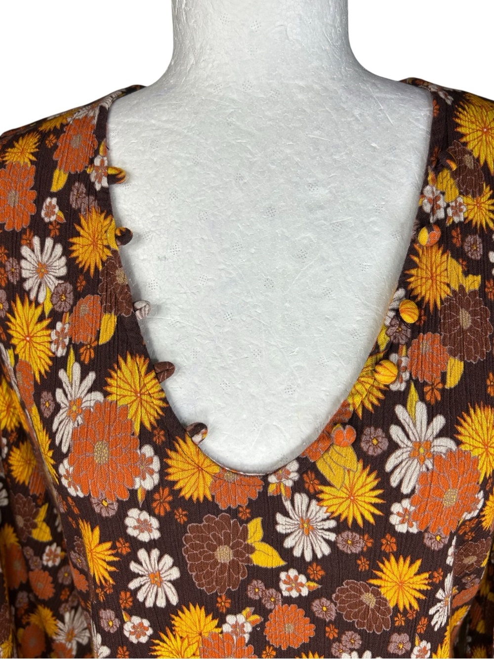 NEW The Hippie Shake Boho Maxi Dress 6 Daisies Trumpet Sleeves Retro Flowy - Picture 7 of 14